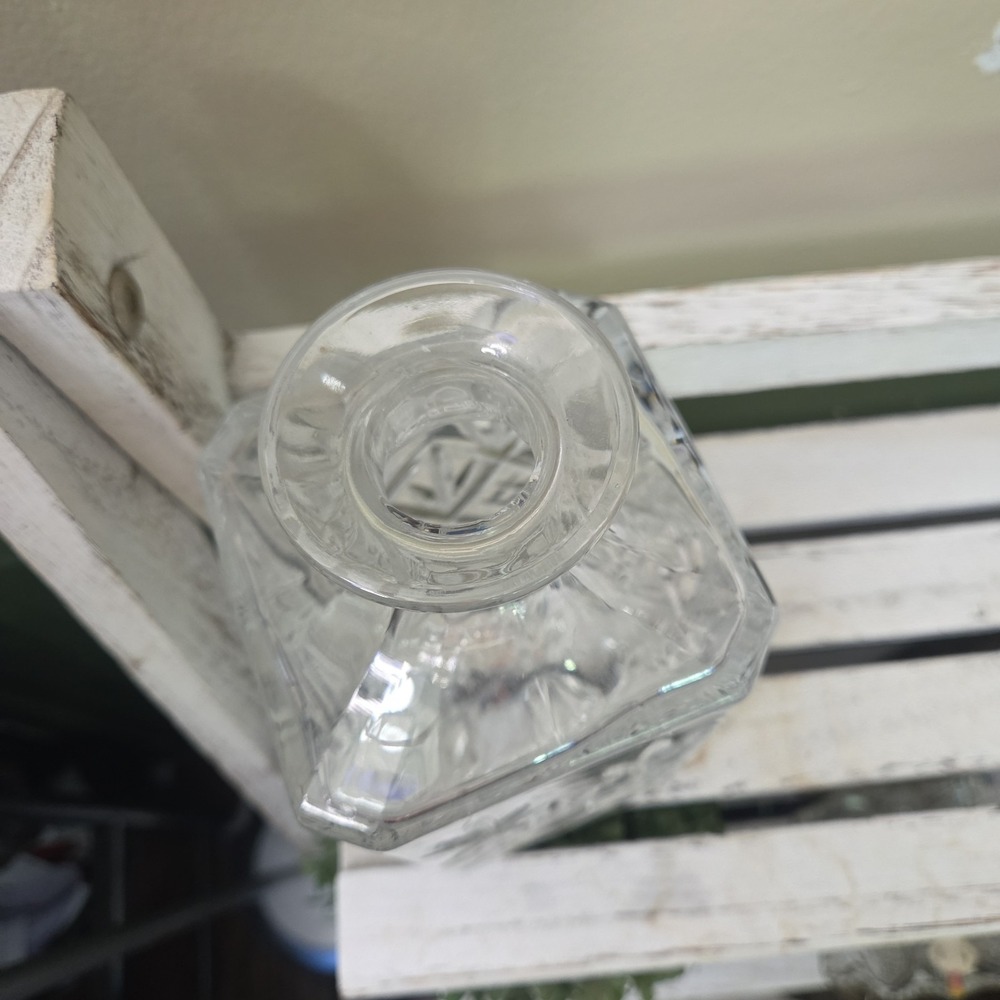 Vintage Cut Crystal Square Decaner With Faceted Stopper 9.5 inch - Picture 9 of 15